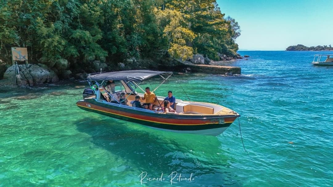 SACO DO MAMANGUÁ (Lancha Compartilhada): Ilha dos Cocos, Praia do Engenho, Praia do Cruzeiro, Ilha da Cotia e Ilha da Pescaria.